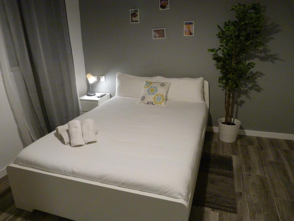 Intimo Y Acogedor "Algunos" Con Banera Hidromasaje Apartment Valencia Exterior foto